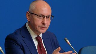 "С козметични промени в ръководството няма да стане": <span class="highlight">Сергей</span> <span class="highlight">Станишев</span> се кандидатира за председател на БСП