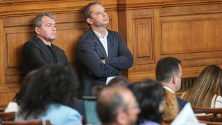 Тошко Йорданов склони на пътната карта на Делян Добрев, битката на трибуната е забравена