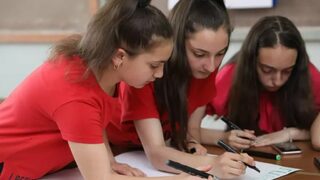 УНИЦЕФ: Екстремният климат спира от училище една четвърт от милиард деца в света