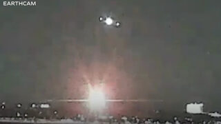 <span class="highlight">Пътнически</span> <span class="highlight">самолет</span> и хеликоптер се сблъскаха във Вашингтон, има жертви