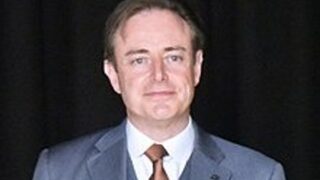 Фламандският националист Барт де Вевер е новият премиер на Белгия