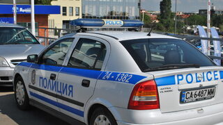 Жена заплаши с нож лекари и пациенти в <span class="highlight">поликлиника</span> във Велико Търново