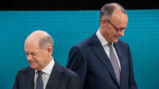 Шолц и Мерц продължават днес спора за Германия в парламента