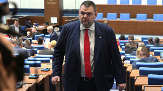 И Пеевски се загрижи за цените на храните