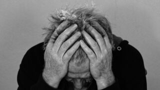От диагнозата до лечението: Как се стига до психиатрична болница и какво следва