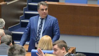 Асен Василев: Бюджетът е скандален, направен е да свали правителството