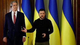 САЩ настояват за още по-строг вариант на споразумението за украинските минерали