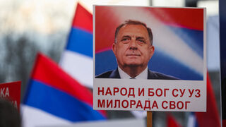 Босненски съд даде на Додик година затвор и му забрани да е президент на Република Сръбска