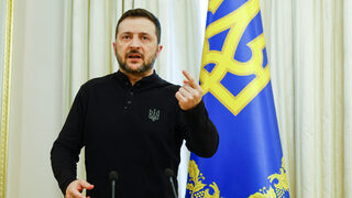 Спасението на Украйна е диктатура на Зеленски
