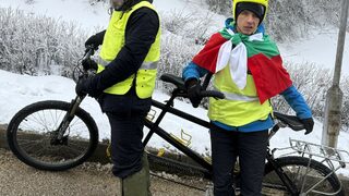 От София до Шипка и обратно: Незрящият Виктор Асенов измина 460 км с колело за кауза