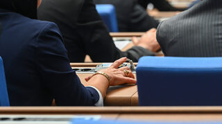 Парламентът прие по принцип бюджета за 2025 г. и съкрати срока за промени в текстовете
