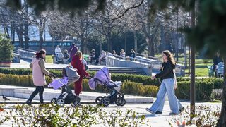 Слънце и пролетни температури ще има днес