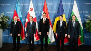 България започва присъединяване към проекта Зелен енергиен коридор