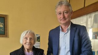 Пенсионери са дарили 100 хил. лв. за ремонт на детското отделение на болница в Димитровград