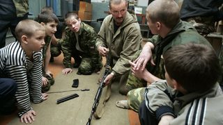 Фотогалерия - Военно обучение за младежи в Русия