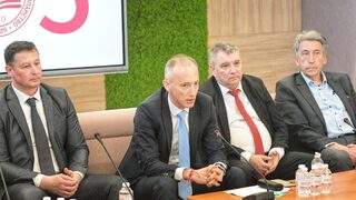 Матурата по математика става вход за икономическите специалности, университетите се опасяват от спад в приема
