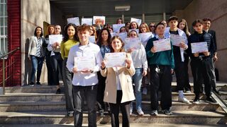Над 100 ученици взеха участие в първото национално издание на Европейското състезание за парите