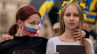 "Сутрешен Дневник": Не забравяйте Итака. Кой (не) иска да е в Европа. След протестите - още протести