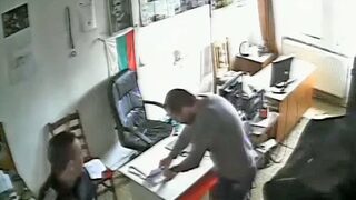 "Тия ги шитни у вас": БОЕЦ публикува още записи от полицията във Велинград