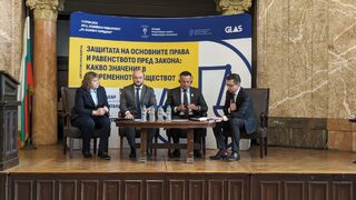 "Промяната не е линеен процес, но е възможна": Варадкар, Киселова и Георгиев в дискусия за човешките права