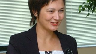 Търговец на медицински материали излиза на борсата 