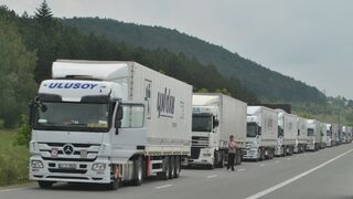 Автомобилните <span class="highlight">превозвачи</span> се оплакаха, че не ги допускат до разговорите за пътната безопасност