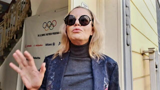 Костадинова събра своя изпълком, загатна за среща с Лечева утре сутрин