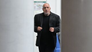 Преди новия вот на недоверие: властта очаква стабилност и не се смущава от подкрепата на Пеевски