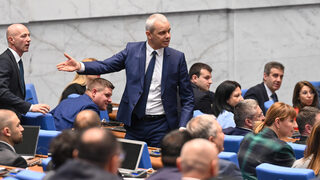 Костадинов обяви, че е разпитван заради призива му за разпускане на Конституционния съд