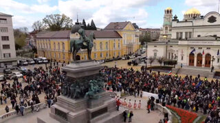 "Пеевски не е чедо на демокрацията, а на българската престъпност: Протестът "Вън Пеевски от властта"