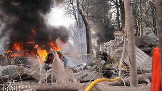 Русия твърди, че е ударила украински войници в Суми, Киев – че умишлено е убила цивилни