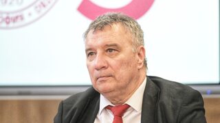 Ректорът на УНСС: Намаляването на таксите не значи, че интересът на студентите ще се увеличи