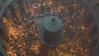 Благодатният огън слезе на Божи гроб в Йерусалим (видео)