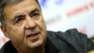 Президентът на федерацията по плуване: Няма да допусна заплахи по адрес на семейството ми