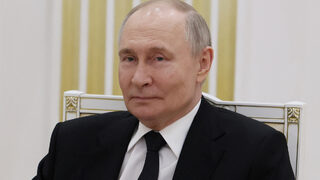 По молба на воюващи в Украйна Путин преименува на "<span class="highlight">Сталинград</span>" летището във Волгоград