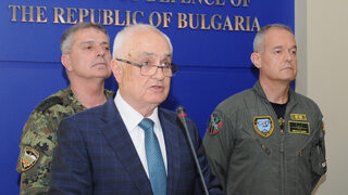 Командирът на военната авиация: F-16 не е счупен, има отклонение в работата на една система