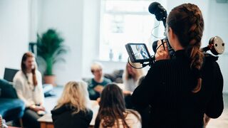 България е изключително уязвима към дезинформация и влияние върху изборите, сочи доклад