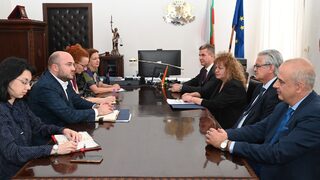 Актове за вписване в Имотния регистър ще се заявяват електронно