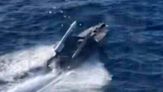 Украйна твърди, че за пръв път от морски дрон е унищожила боен самолет