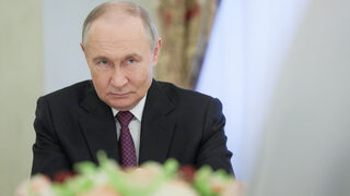 Четвърт век Путин на власт: какво казва господарят на Кремъл в нов тв филм