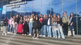 Пропаганда или възхвала <span class="highlight">на</span> руската култура и обучение по език: какво се случва в училище