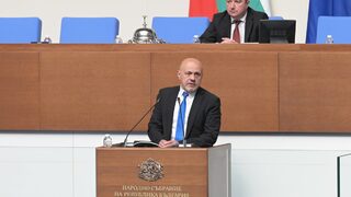 България има огромен шанс да вземе всички пари по плана за възстановяване, смята <span class="highlight">Томислав</span> <span class="highlight">Дончев</span>
