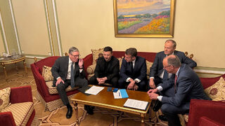 Големият въпрос за войната в Украйна. Какво ще стане с руския газ? Прави ли Румен Радев нов политически проект?