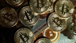 Биткойнът достигна нов рекорд от почти 110 хил. долара