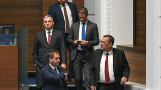 Фракцията на Доган сезира международни парламентарни организации за институционални репресии