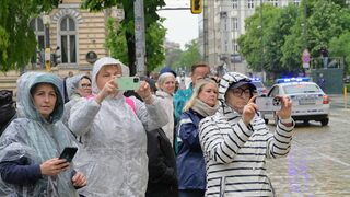 Фотогалерия: Един дъждовен празник на словото