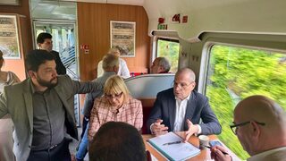 Експресни влакове всеки ден от София до Бургас и Варна тръгват от средата на юни