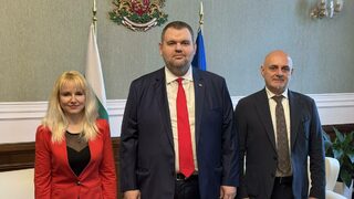 Още един депутат от групата на Доган преминава към Пеевски, ДПС-ДПС става шеста в парламента