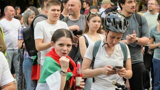 "Завинаги в Европа, вън Пеевски от властта": Протестът на "Правосъдие за всеки" пред Съдебната <span class="highlight">палата</span> (видео)
