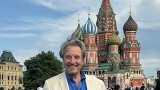 Джефри Сакс и бащата на Мъск са на форум на Малофеев в Москва